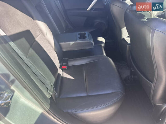 Серый Мазда 3, объемом двигателя 2 л и пробегом 190 тыс. км за 7999 $, фото 9 на Automoto.ua