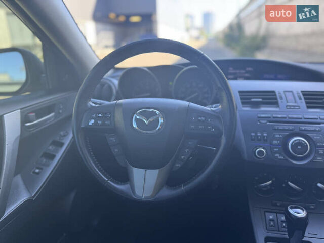 Серый Мазда 3, объемом двигателя 2 л и пробегом 190 тыс. км за 7999 $, фото 11 на Automoto.ua