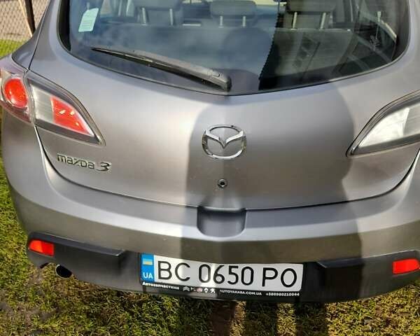 Серый Мазда 3, объемом двигателя 1.6 л и пробегом 157 тыс. км за 7300 $, фото 2 на Automoto.ua