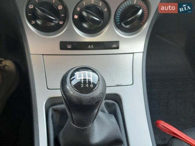 Серый Мазда 3, объемом двигателя 1.56 л и пробегом 158 тыс. км за 6500 $, фото 5 на Automoto.ua