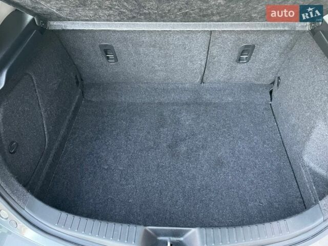 Сірий Мазда 3, об'ємом двигуна 1.6 л та пробігом 196 тис. км за 8100 $, фото 17 на Automoto.ua