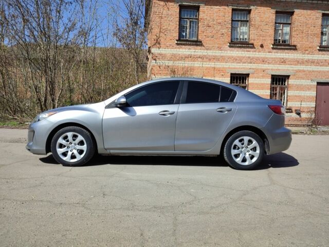 Серый Мазда 3, объемом двигателя 2 л и пробегом 230 тыс. км за 7500 $, фото 4 на Automoto.ua