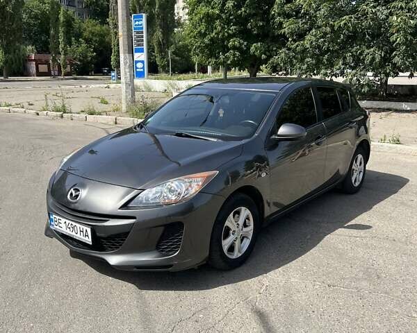Сірий Мазда 3, об'ємом двигуна 1.6 л та пробігом 300 тис. км за 6600 $, фото 13 на Automoto.ua