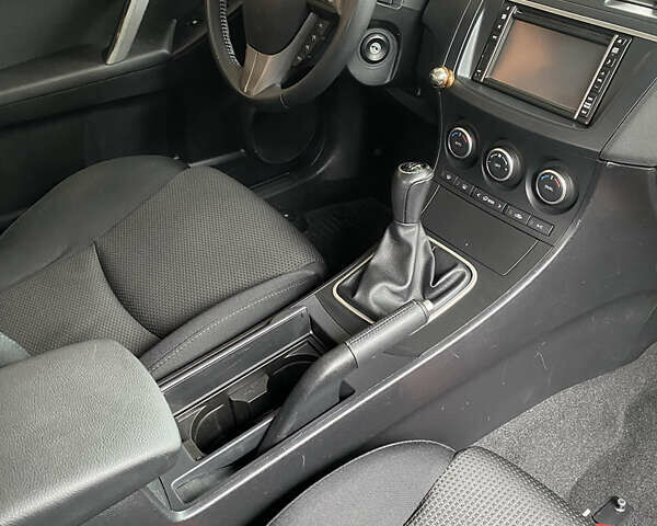 Серый Мазда 3, объемом двигателя 1.6 л и пробегом 164 тыс. км за 8500 $, фото 15 на Automoto.ua