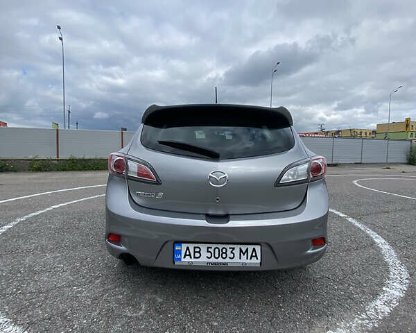 Серый Мазда 3, объемом двигателя 1.6 л и пробегом 164 тыс. км за 8500 $, фото 9 на Automoto.ua