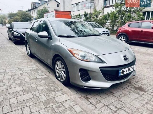 Серый Мазда 3, объемом двигателя 2 л и пробегом 200 тыс. км за 8000 $, фото 4 на Automoto.ua