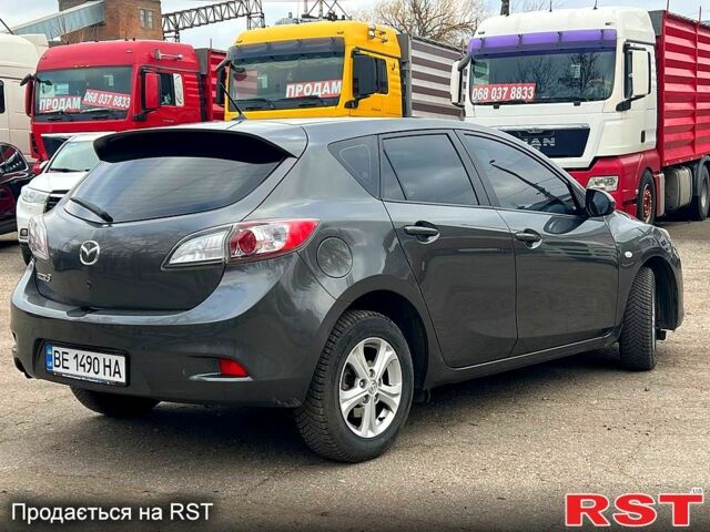 Серый Мазда 3, объемом двигателя 1.6 л и пробегом 210 тыс. км за 7300 $, фото 7 на Automoto.ua