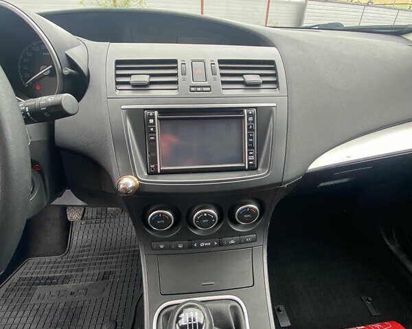 Серый Мазда 3, объемом двигателя 1.6 л и пробегом 164 тыс. км за 8500 $, фото 19 на Automoto.ua