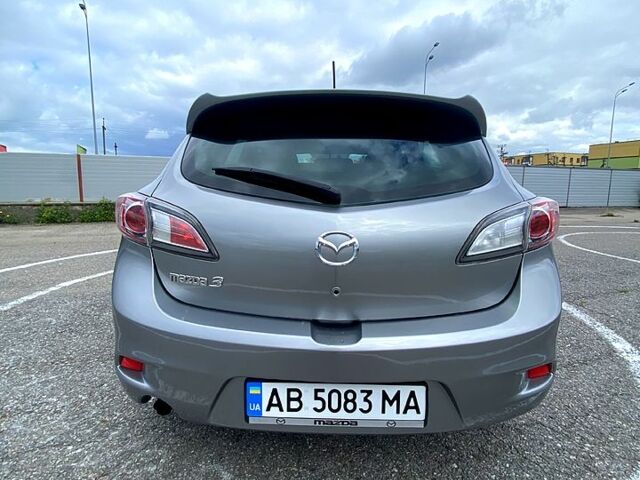 Сірий Мазда 3, об'ємом двигуна 1.6 л та пробігом 165 тис. км за 8500 $, фото 3 на Automoto.ua