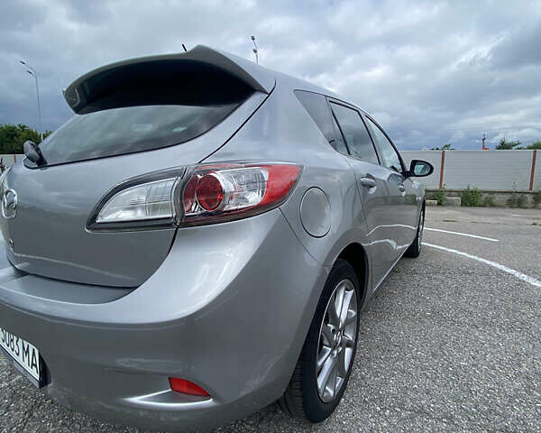 Серый Мазда 3, объемом двигателя 1.6 л и пробегом 164 тыс. км за 8500 $, фото 8 на Automoto.ua