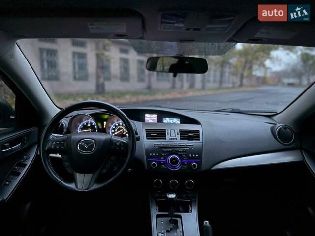 Серый Мазда 3, объемом двигателя 2 л и пробегом 160 тыс. км за 8699 $, фото 9 на Automoto.ua