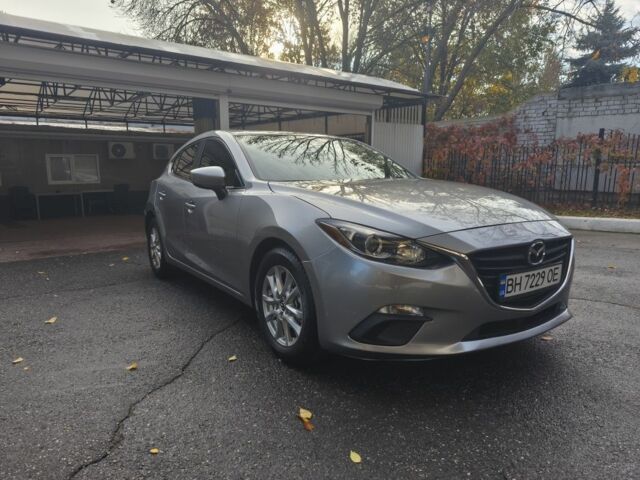 Серый Мазда 3, объемом двигателя 2 л и пробегом 61 тыс. км за 9999 $, фото 2 на Automoto.ua