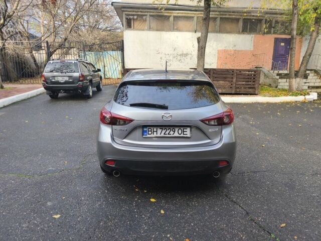 Серый Мазда 3, объемом двигателя 2 л и пробегом 61 тыс. км за 9999 $, фото 5 на Automoto.ua