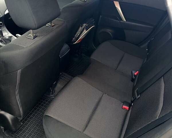 Серый Мазда 3, объемом двигателя 2 л и пробегом 156 тыс. км за 6900 $, фото 13 на Automoto.ua