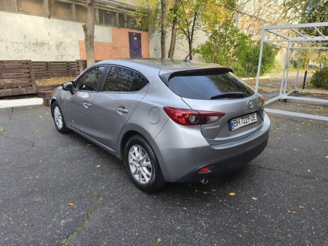 Серый Мазда 3, объемом двигателя 2 л и пробегом 61 тыс. км за 9999 $, фото 6 на Automoto.ua