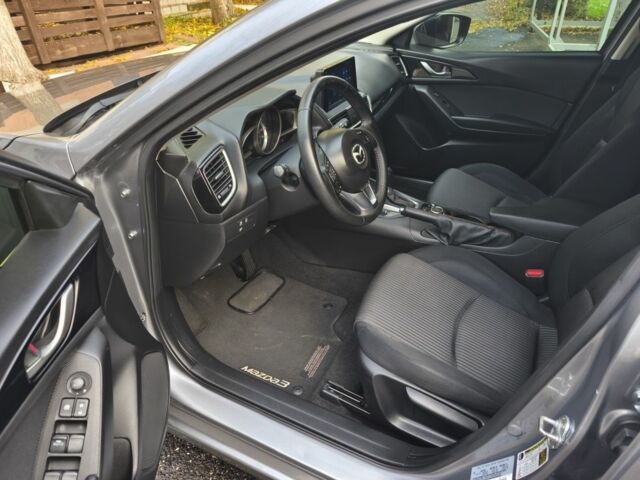 Серый Мазда 3, объемом двигателя 2 л и пробегом 61 тыс. км за 9999 $, фото 10 на Automoto.ua