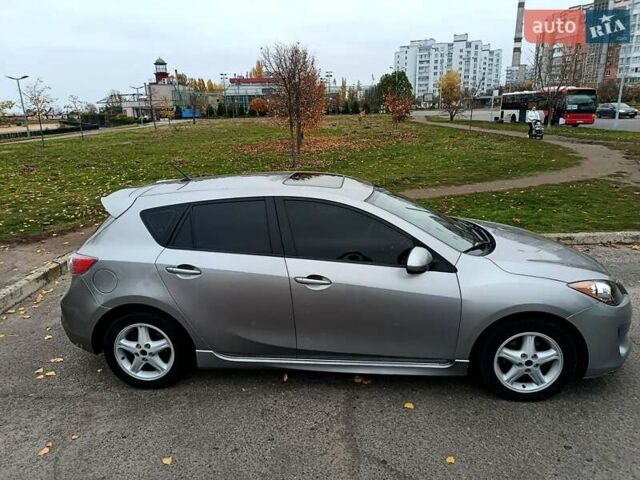 Серый Мазда 3, объемом двигателя 2 л и пробегом 156 тыс. км за 6900 $, фото 4 на Automoto.ua