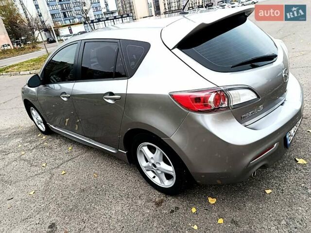 Серый Мазда 3, объемом двигателя 2 л и пробегом 156 тыс. км за 6900 $, фото 8 на Automoto.ua