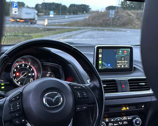 Сірий Мазда 3, об'ємом двигуна 2.49 л та пробігом 137 тис. км за 15000 $, фото 2 на Automoto.ua