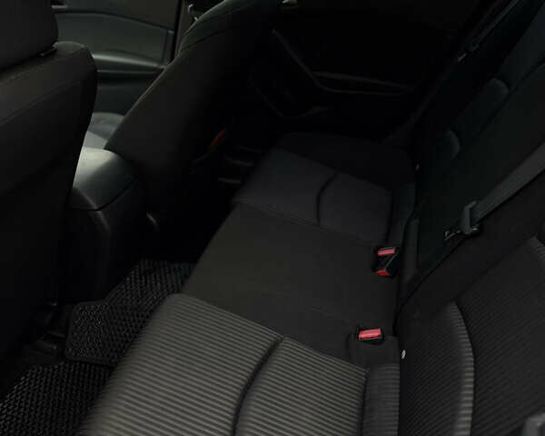 Мазда 3 2014 в Кропивницком (Кировограде) на Automoto.ua Серый Мазда 3, объемом двигателя 2 л и пробегом 114 тыс. км за 9500 $, фото 7 на Automoto.ua