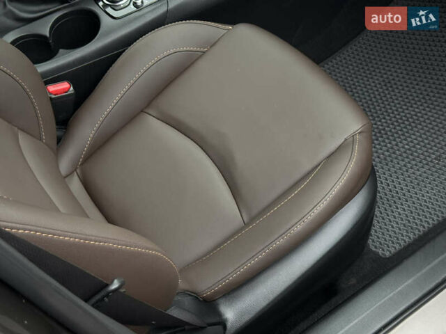 Серый Мазда 3, объемом двигателя 2.2 л и пробегом 236 тыс. км за 11800 $, фото 18 на Automoto.ua