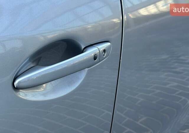 Серый Мазда 3, объемом двигателя 2 л и пробегом 182 тыс. км за 11350 $, фото 3 на Automoto.ua