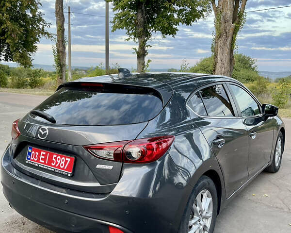 Серый Мазда 3, объемом двигателя 2.2 л и пробегом 207 тыс. км за 9700 $, фото 2 на Automoto.ua