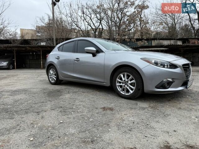 Серый Мазда 3, объемом двигателя 2 л и пробегом 70 тыс. км за 13000 $, фото 2 на Automoto.ua