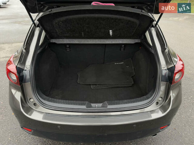 Серый Мазда 3, объемом двигателя 2.2 л и пробегом 236 тыс. км за 11800 $, фото 27 на Automoto.ua