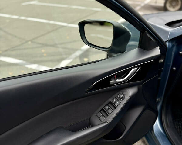 Серый Мазда 3, объемом двигателя 2 л и пробегом 114 тыс. км за 9400 $, фото 11 на Automoto.ua
