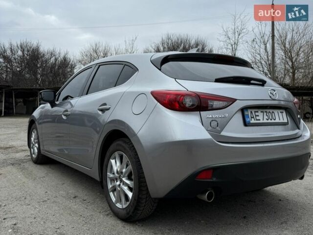 Серый Мазда 3, объемом двигателя 2 л и пробегом 70 тыс. км за 13000 $, фото 7 на Automoto.ua