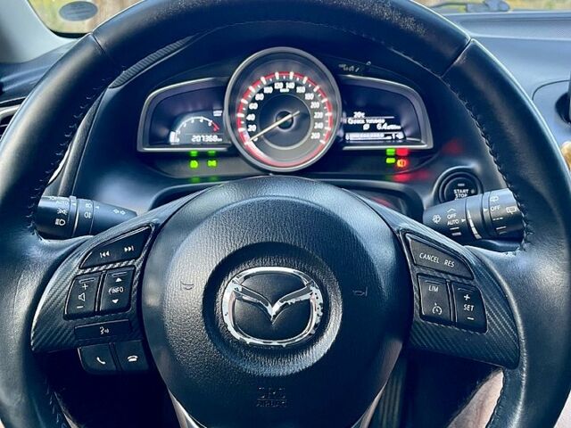 Серый Мазда 3, объемом двигателя 2.2 л и пробегом 207 тыс. км за 9300 $, фото 4 на Automoto.ua