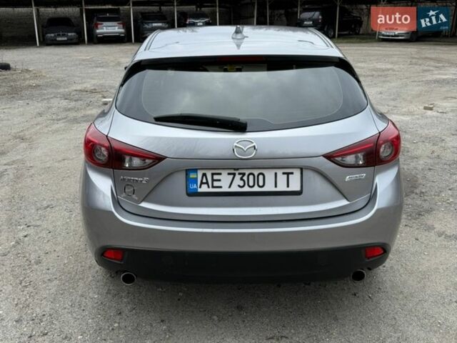 Серый Мазда 3, объемом двигателя 2 л и пробегом 70 тыс. км за 13000 $, фото 8 на Automoto.ua