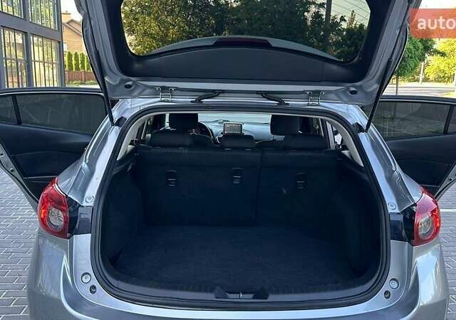 Серый Мазда 3, объемом двигателя 2 л и пробегом 182 тыс. км за 11350 $, фото 9 на Automoto.ua