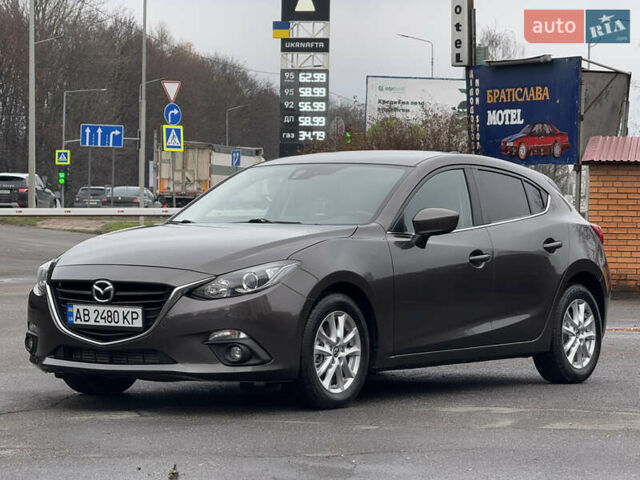 Сірий Мазда 3, об'ємом двигуна 2.19 л та пробігом 236 тис. км за 11500 $, фото 3 на Automoto.ua