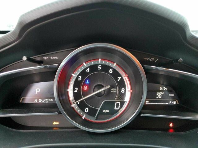 Серый Мазда 3, объемом двигателя 0 л и пробегом 130 тыс. км за 1200 $, фото 4 на Automoto.ua