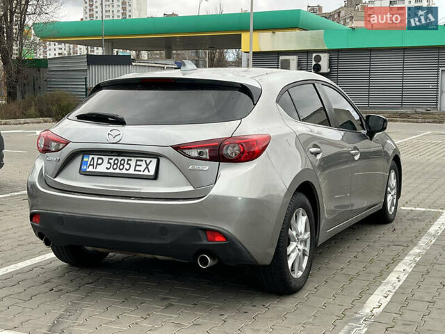 Сірий Мазда 3, об'ємом двигуна 2 л та пробігом 165 тис. км за 11000 $, фото 5 на Automoto.ua