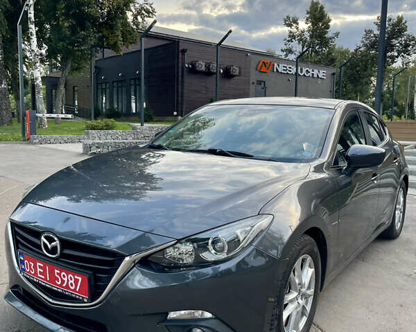 Серый Мазда 3, объемом двигателя 2.2 л и пробегом 207 тыс. км за 9700 $, фото 1 на Automoto.ua