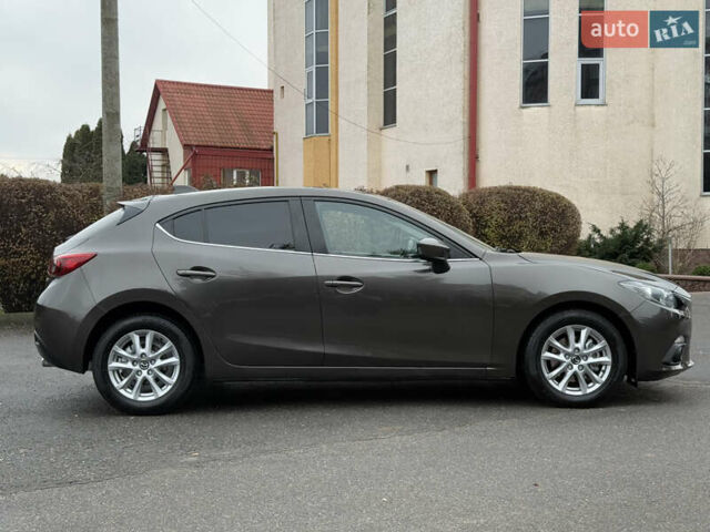 Сірий Мазда 3, об'ємом двигуна 2.19 л та пробігом 236 тис. км за 11500 $, фото 8 на Automoto.ua