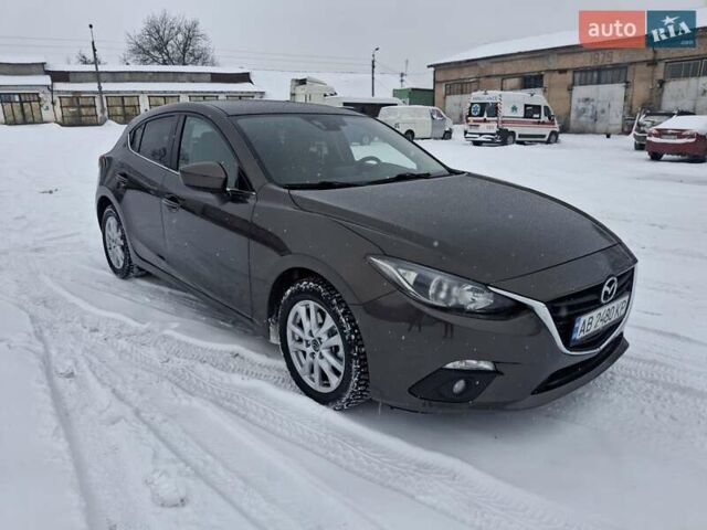 Сірий Мазда 3, об'ємом двигуна 2.19 л та пробігом 236 тис. км за 11800 $, фото 6 на Automoto.ua