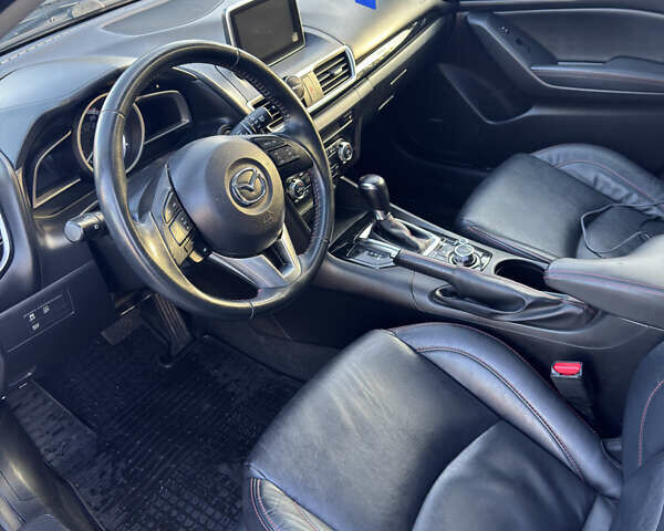 Серый Мазда 3, объемом двигателя 2 л и пробегом 123 тыс. км за 9500 $, фото 2 на Automoto.ua