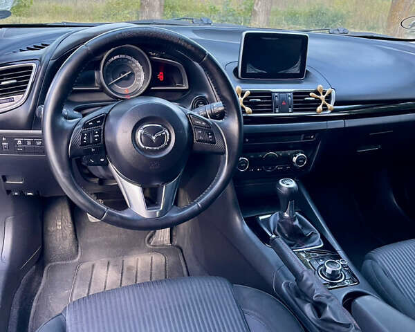 Серый Мазда 3, объемом двигателя 2.2 л и пробегом 207 тыс. км за 9700 $, фото 7 на Automoto.ua
