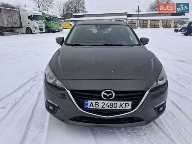 Сірий Мазда 3, об'ємом двигуна 2.19 л та пробігом 236 тис. км за 11800 $, фото 3 на Automoto.ua
