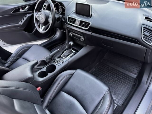 Сірий Мазда 3, об'ємом двигуна 2 л та пробігом 165 тис. км за 10499 $, фото 17 на Automoto.ua