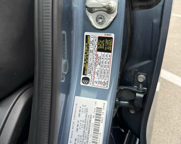 Серый Мазда 3, объемом двигателя 2 л и пробегом 114 тыс. км за 9400 $, фото 7 на Automoto.ua