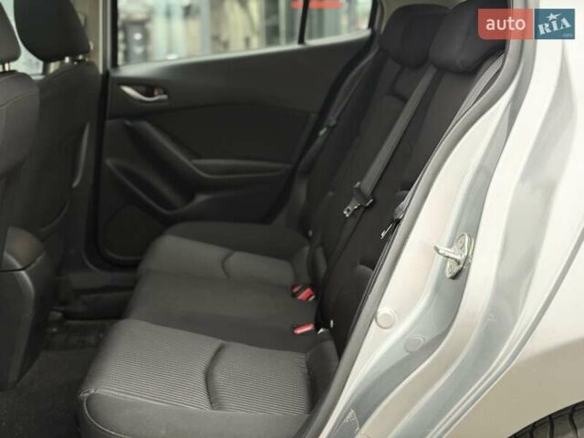Серый Мазда 3, объемом двигателя 2 л и пробегом 80 тыс. км за 10990 $, фото 11 на Automoto.ua