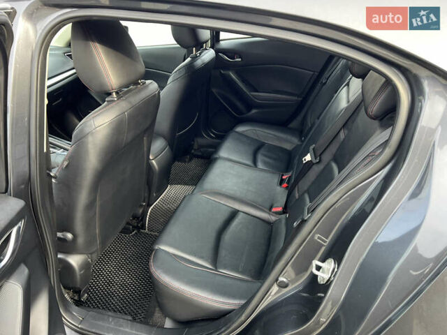 Серый Мазда 3, объемом двигателя 2.49 л и пробегом 180 тыс. км за 10999 $, фото 13 на Automoto.ua