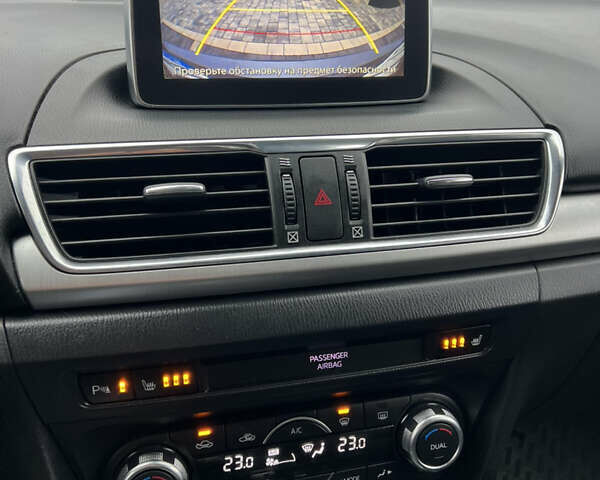 Серый Мазда 3, объемом двигателя 2.2 л и пробегом 255 тыс. км за 10500 $, фото 19 на Automoto.ua