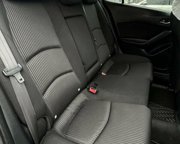 Серый Мазда 3, объемом двигателя 2.2 л и пробегом 255 тыс. км за 10500 $, фото 25 на Automoto.ua