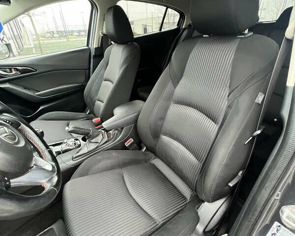 Серый Мазда 3, объемом двигателя 2.2 л и пробегом 255 тыс. км за 10500 $, фото 15 на Automoto.ua